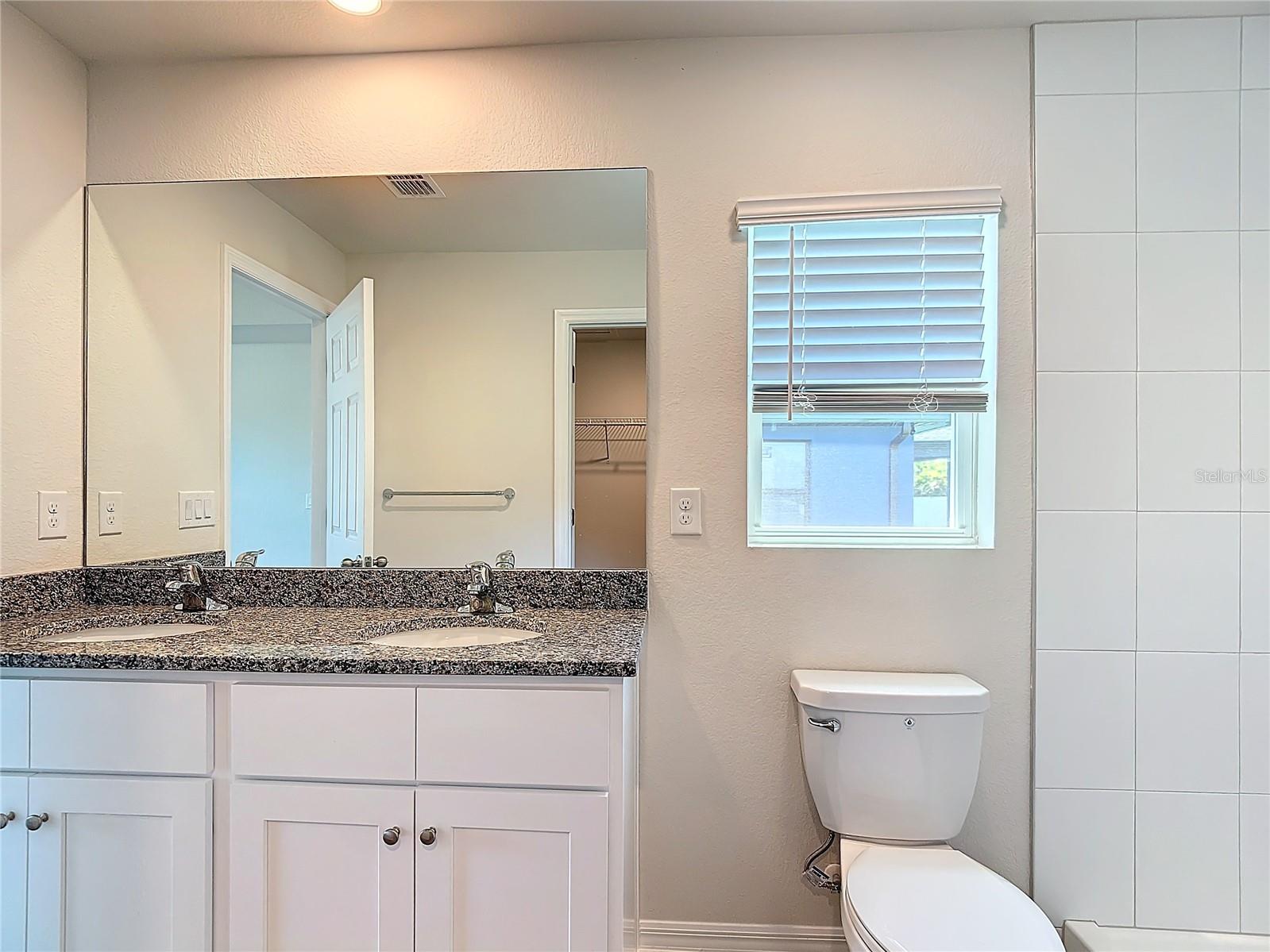 Image 24 of 34 For 22 Tropicana Parkway W