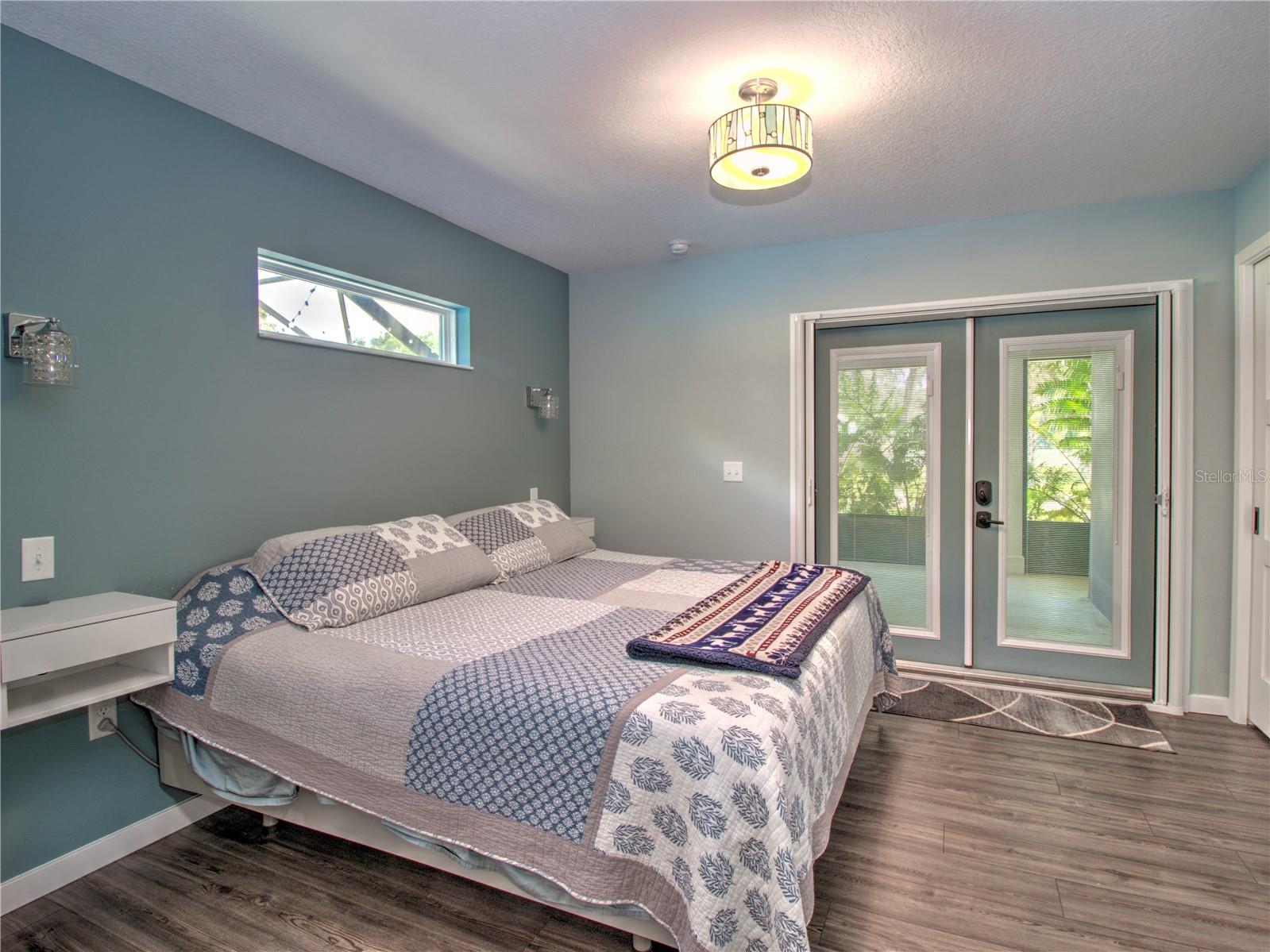 Image 11 of 56 For 14271 47th Avenue