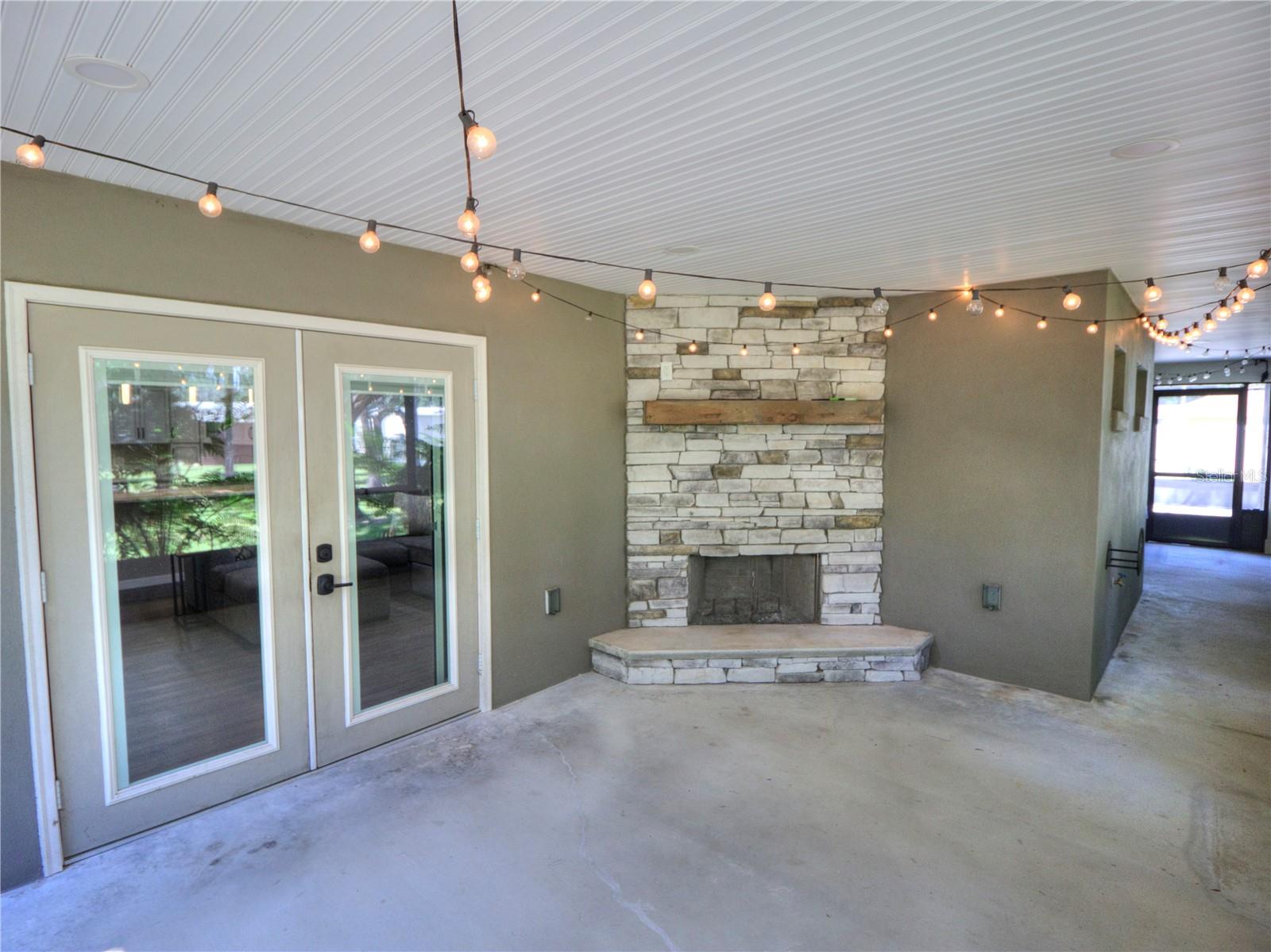 Image 21 of 56 For 14271 47th Avenue