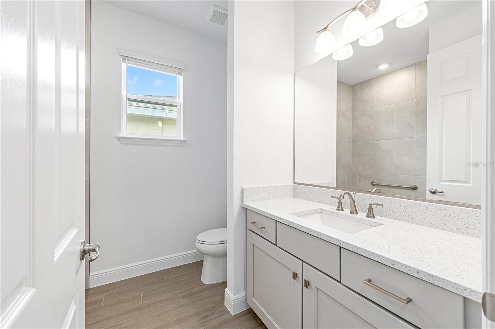 Image 34 of 42 For 10117 84th Street Road