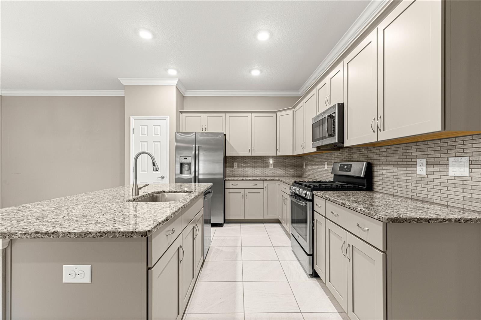 Image 13 of 46 For 8946 78th Court