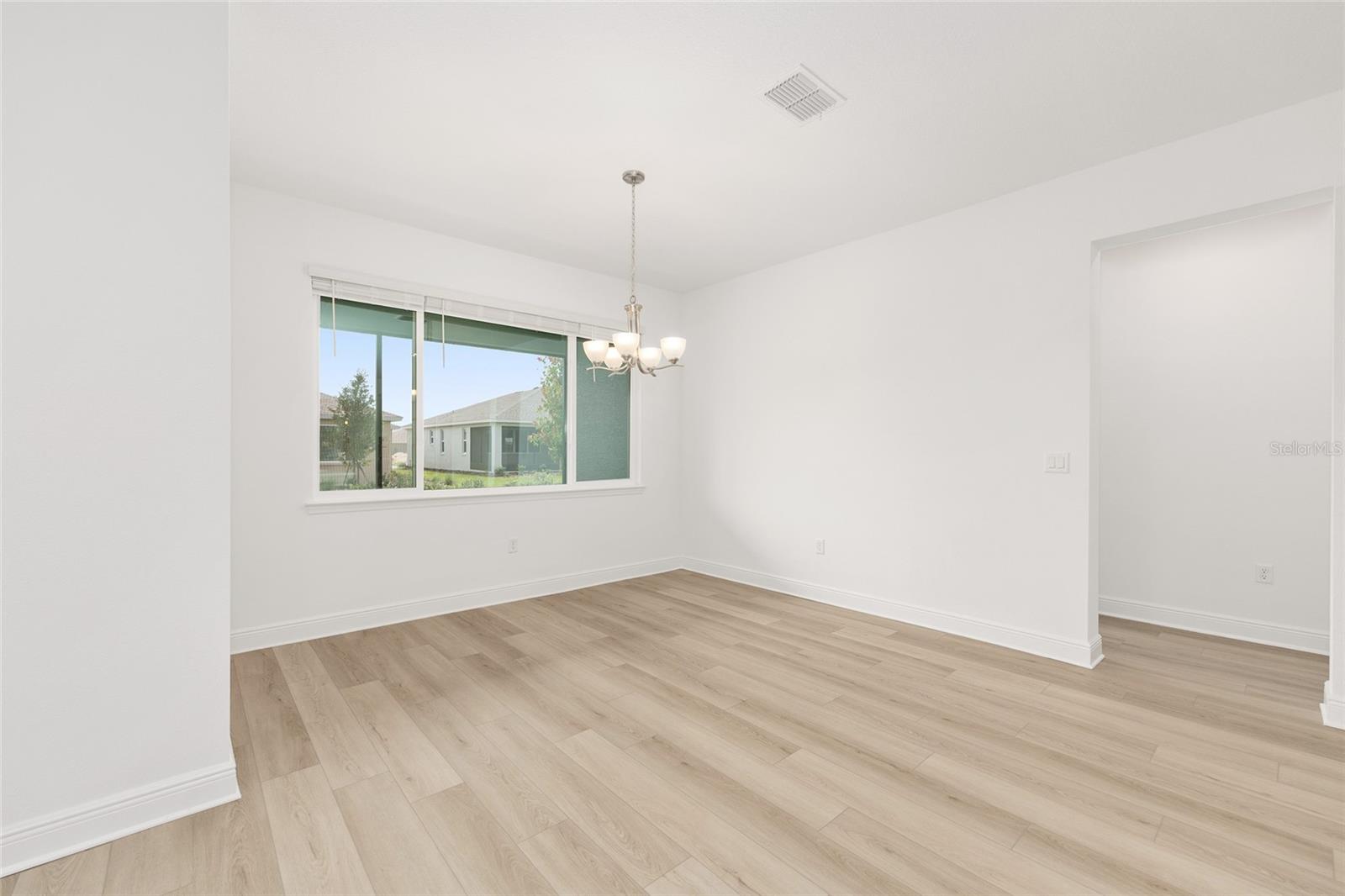 Image 16 of 52 For 8522 99th Circle