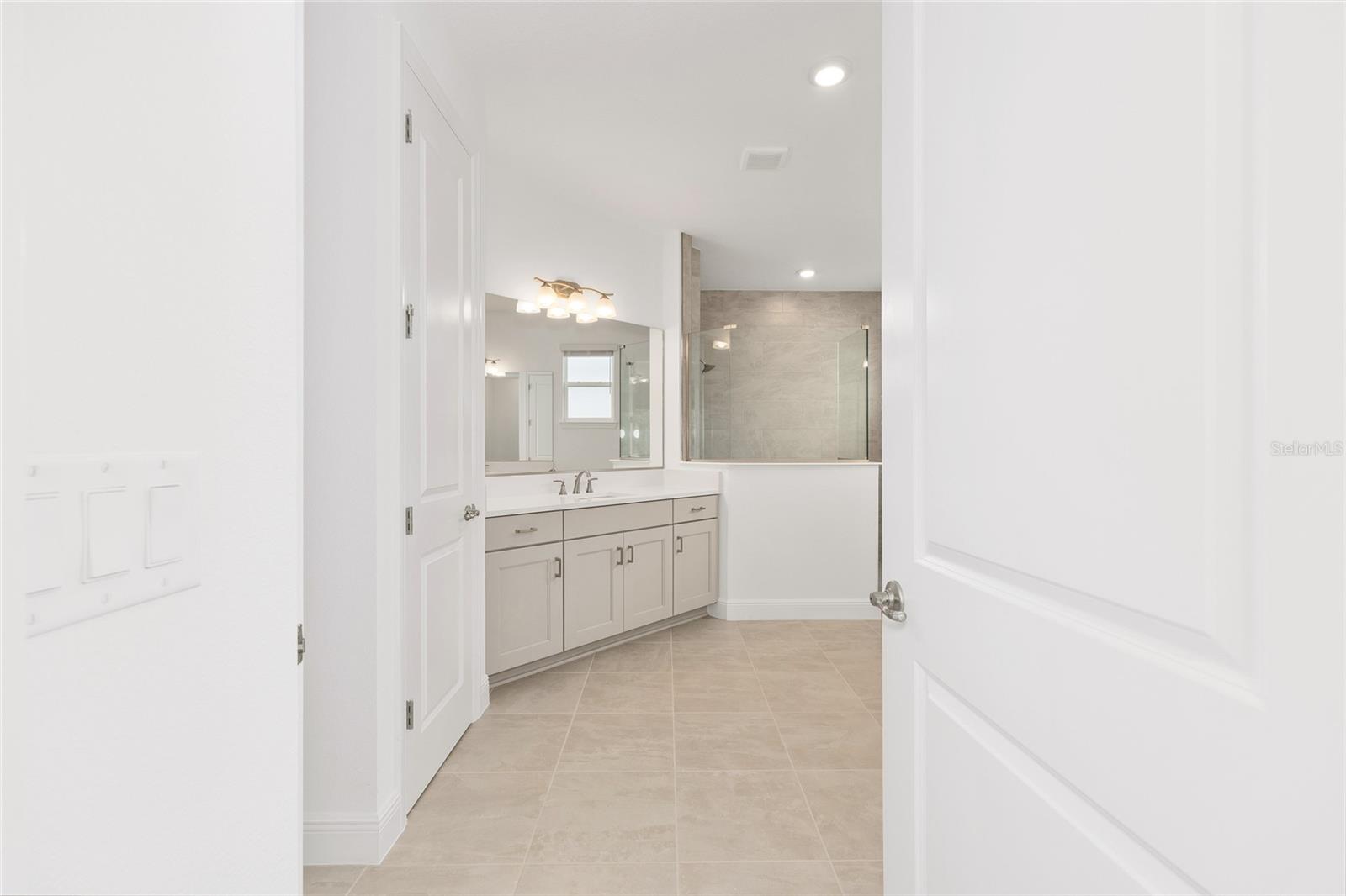 Image 40 of 52 For 8522 99th Circle