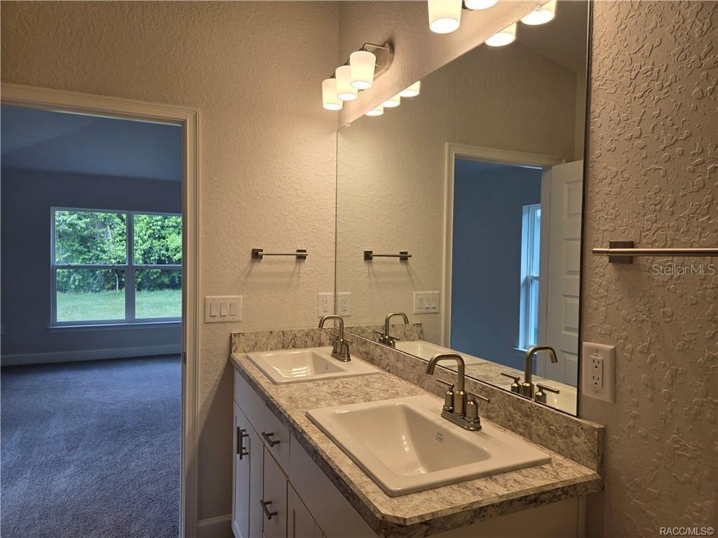Image 16 of 29 For 1028 Ibis Circle