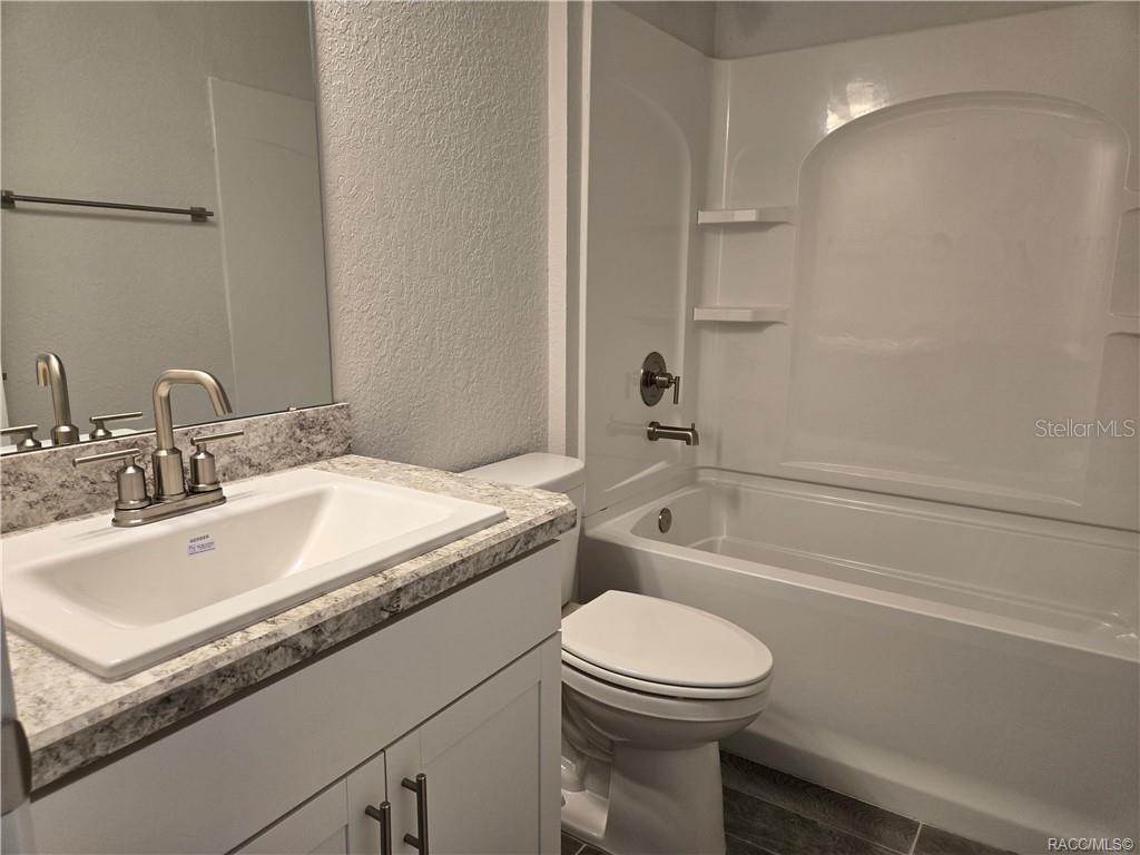 Image 18 of 29 For 1028 Ibis Circle