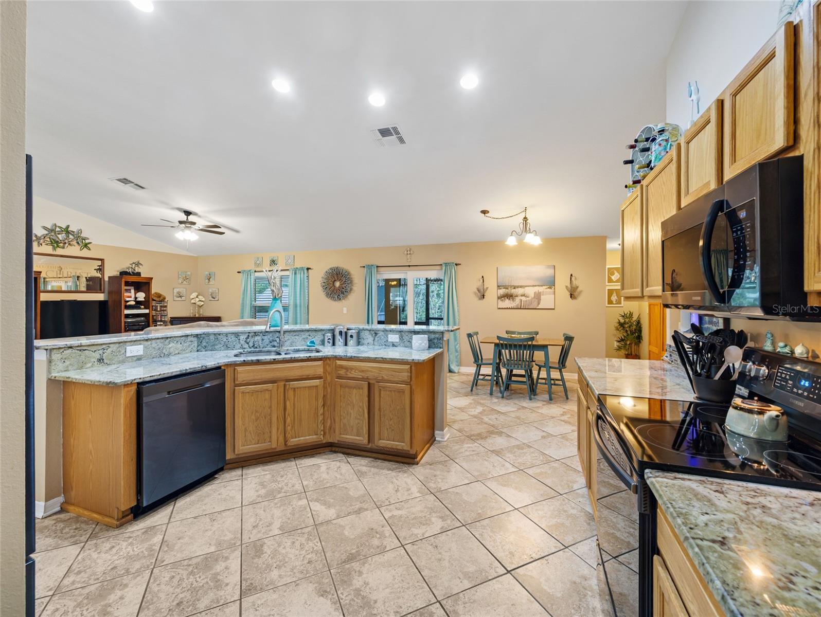 Image 11 of 58 For 9834 Bonita Circle