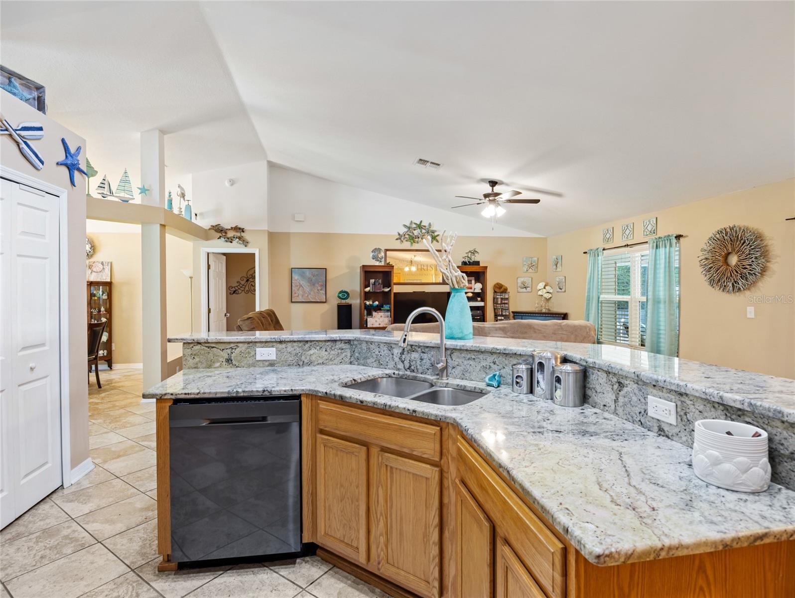 Image 14 of 58 For 9834 Bonita Circle