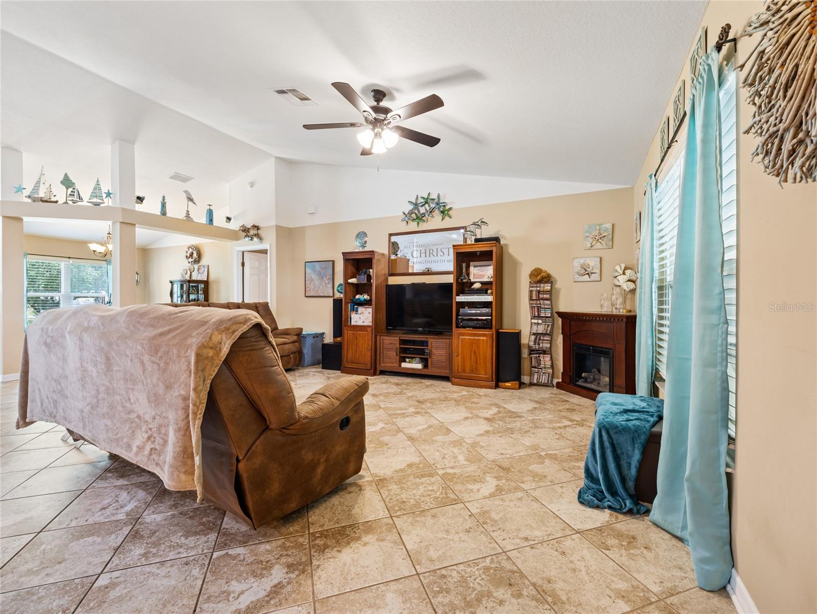 Image 7 of 58 For 9834 Bonita Circle