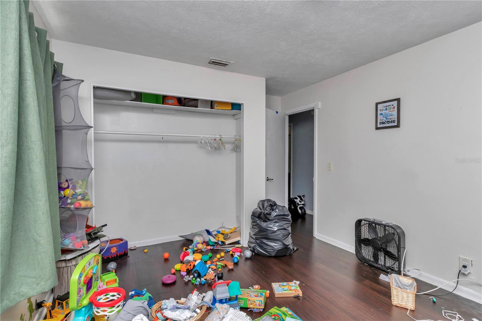 Image 15 of 21 For 600 56th Court