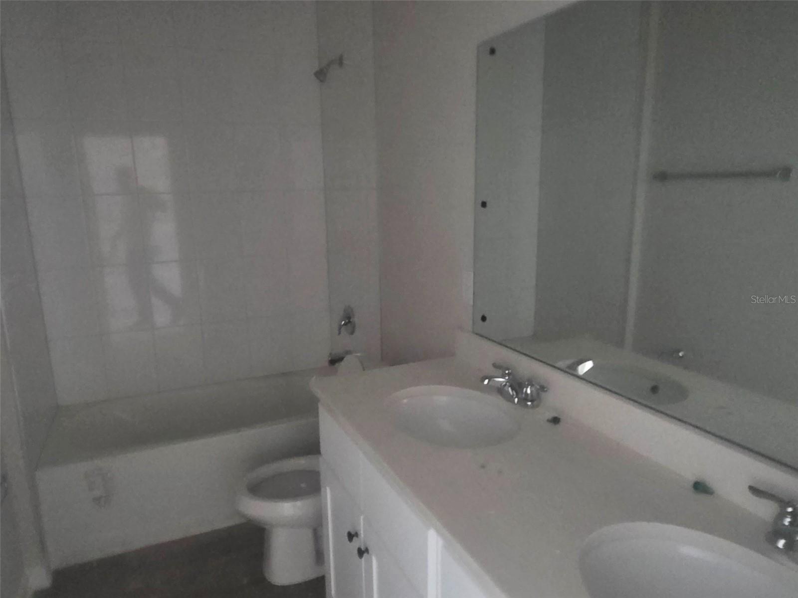 Listing photo id 3 for 64 Cactus Street