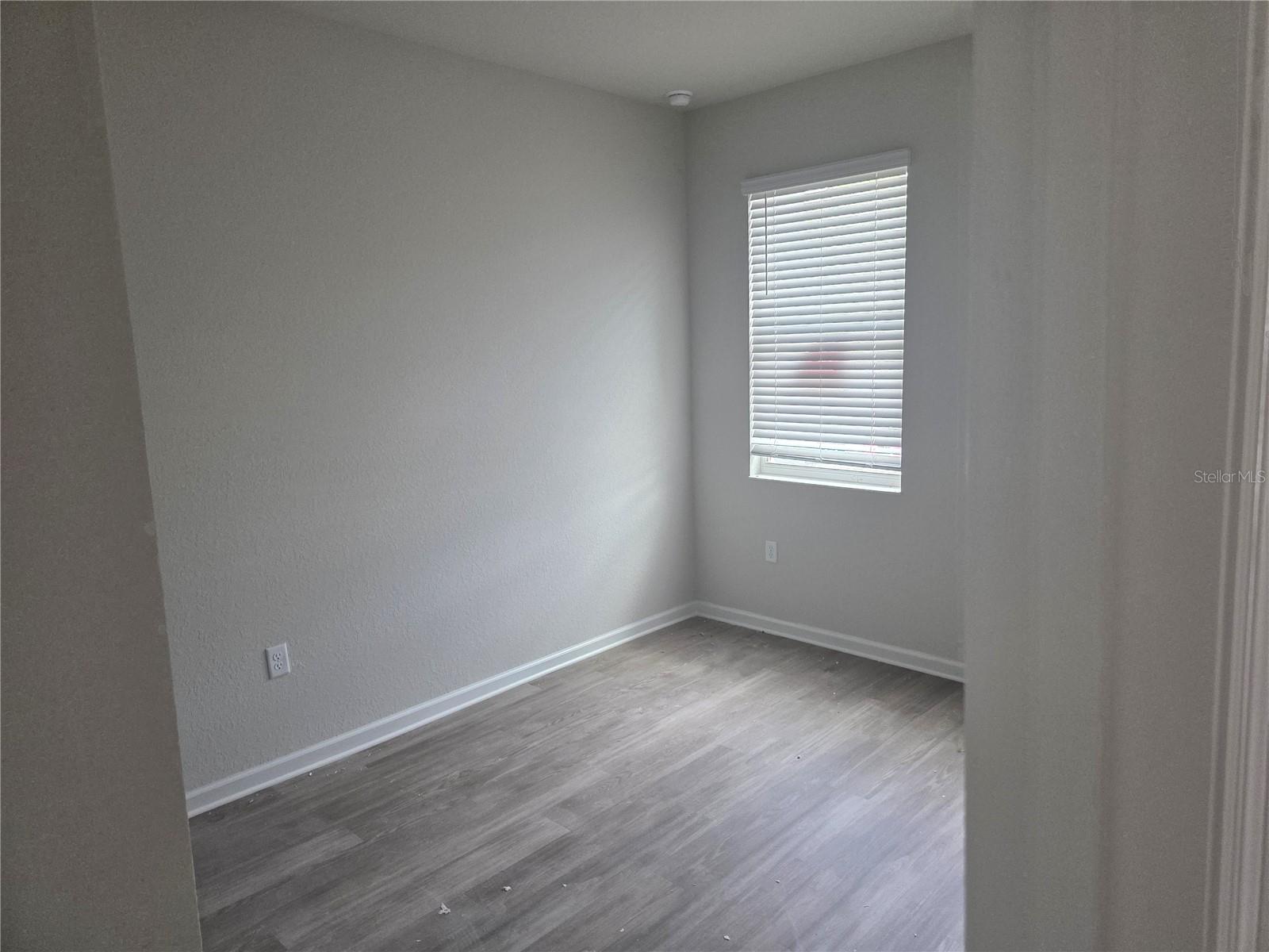 Listing photo id 6 for 64 Cactus Street