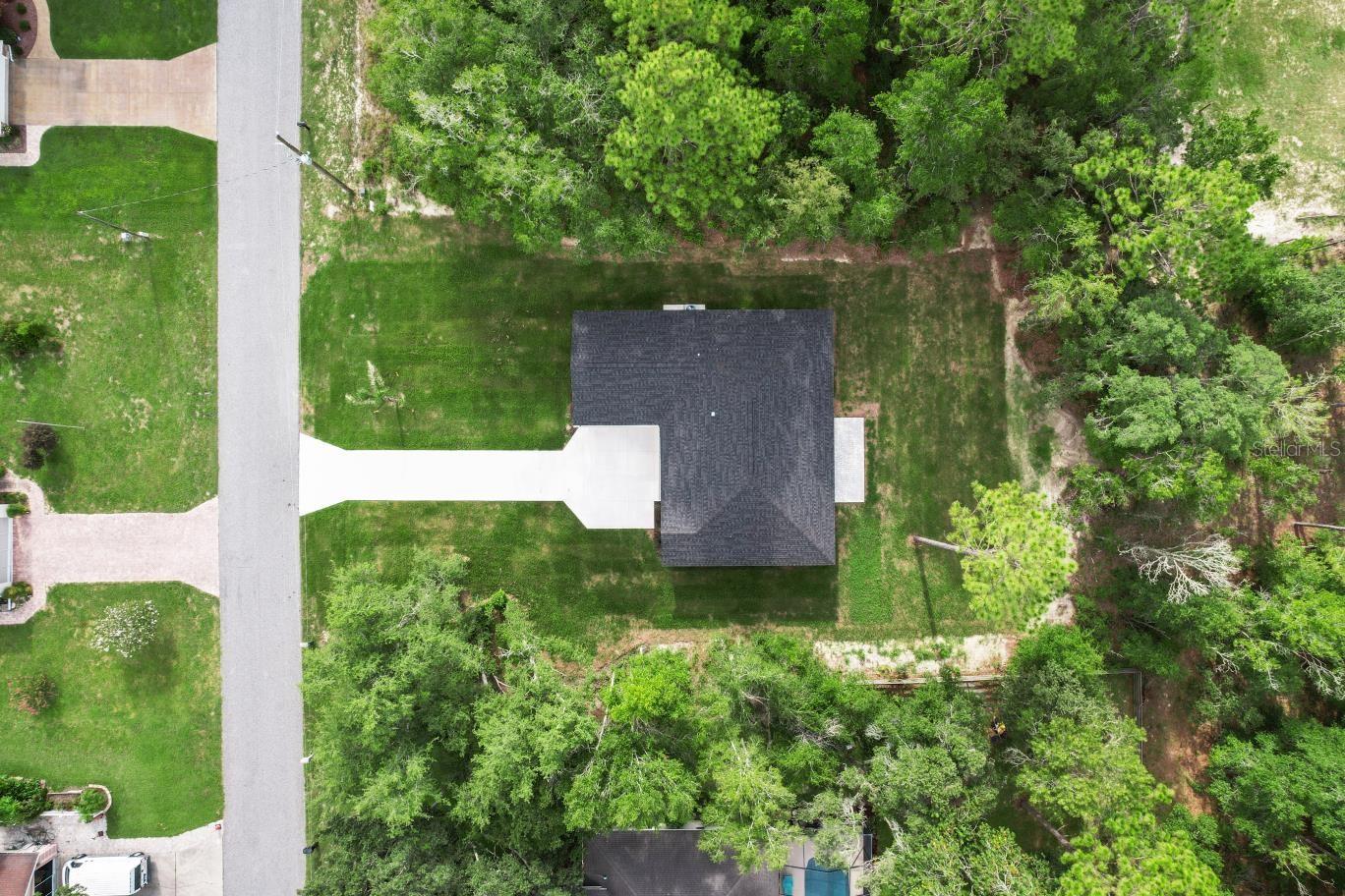 Listing photo id 34 for 2828 Celina Street