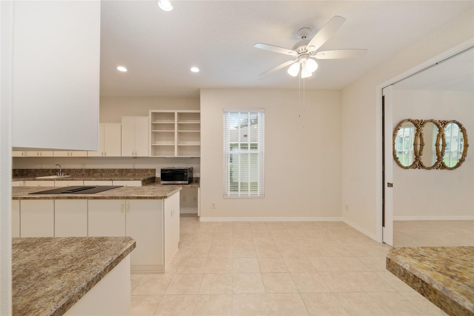 Image 18 of 63 For 5318 Fantasy Way