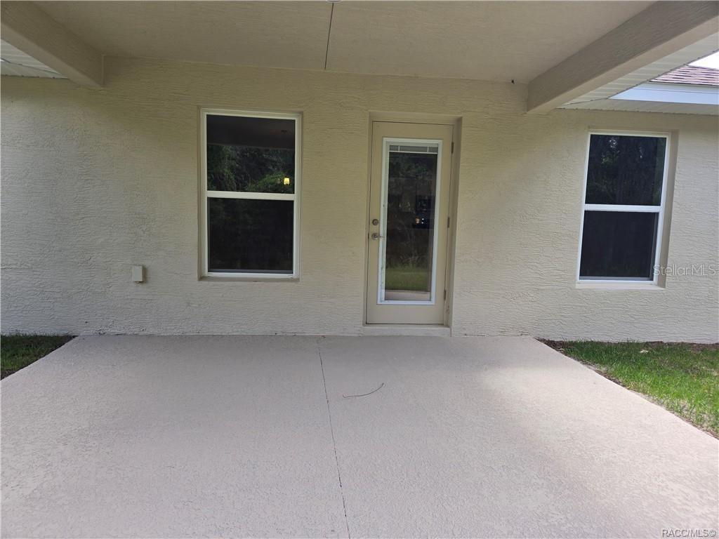 Image 16 of 26 For 956 Ibis Circle