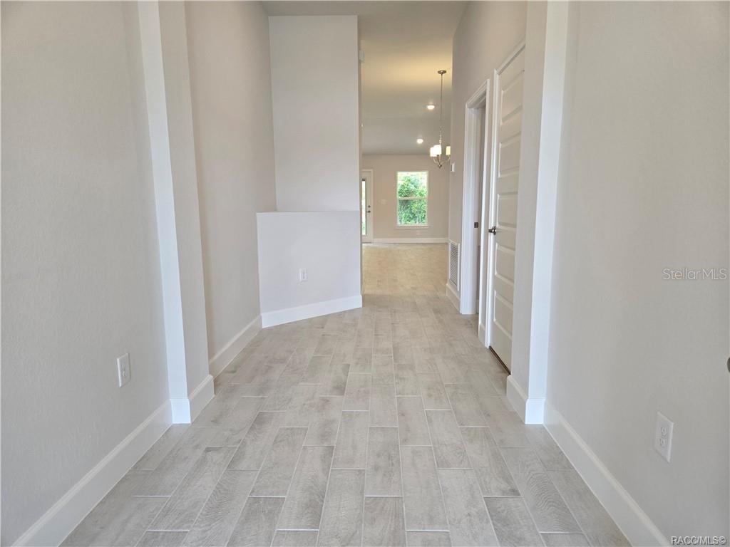 Image 4 of 26 For 956 Ibis Circle