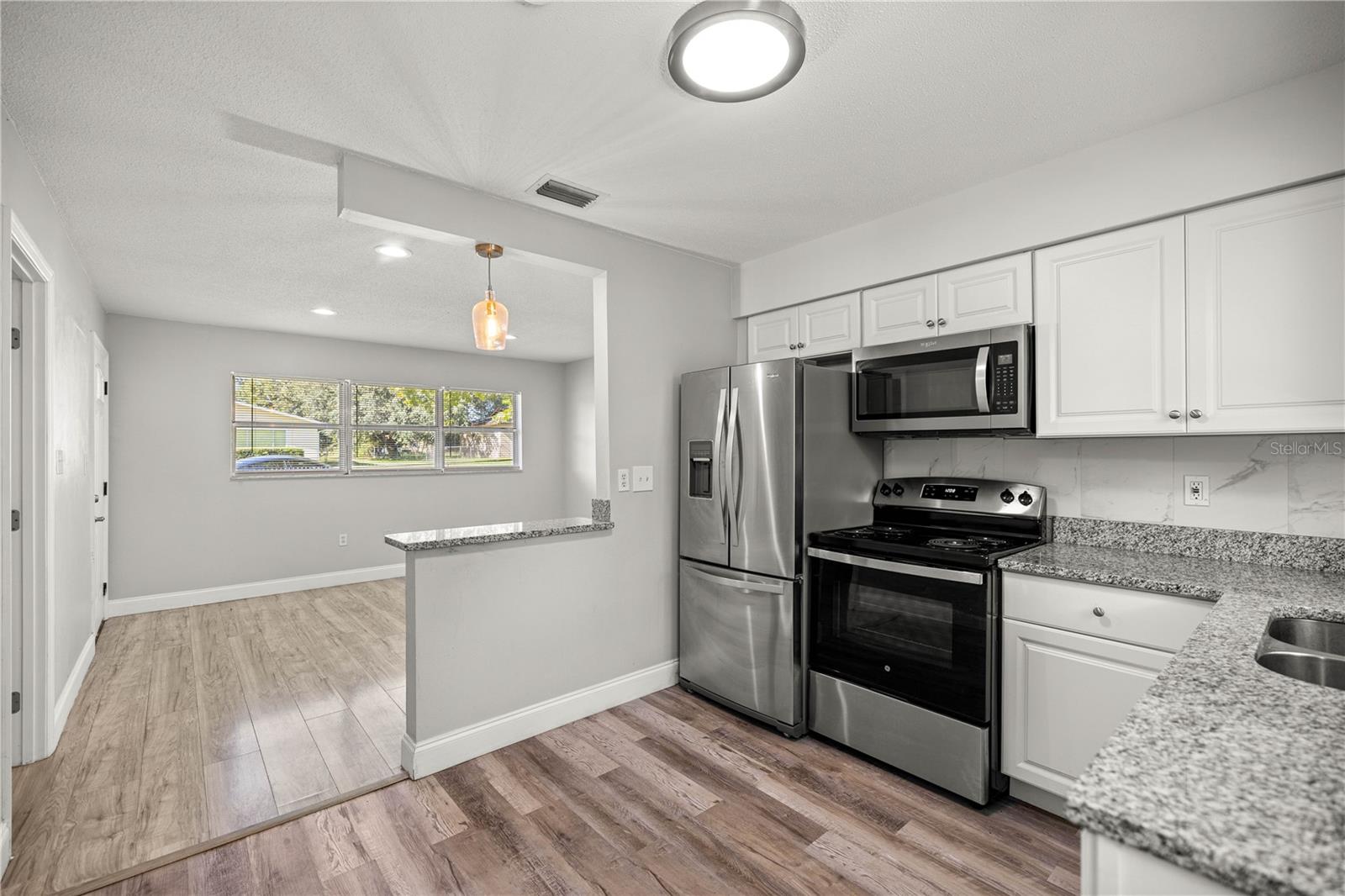 Image 10 of 30 For 466 Spring Drive