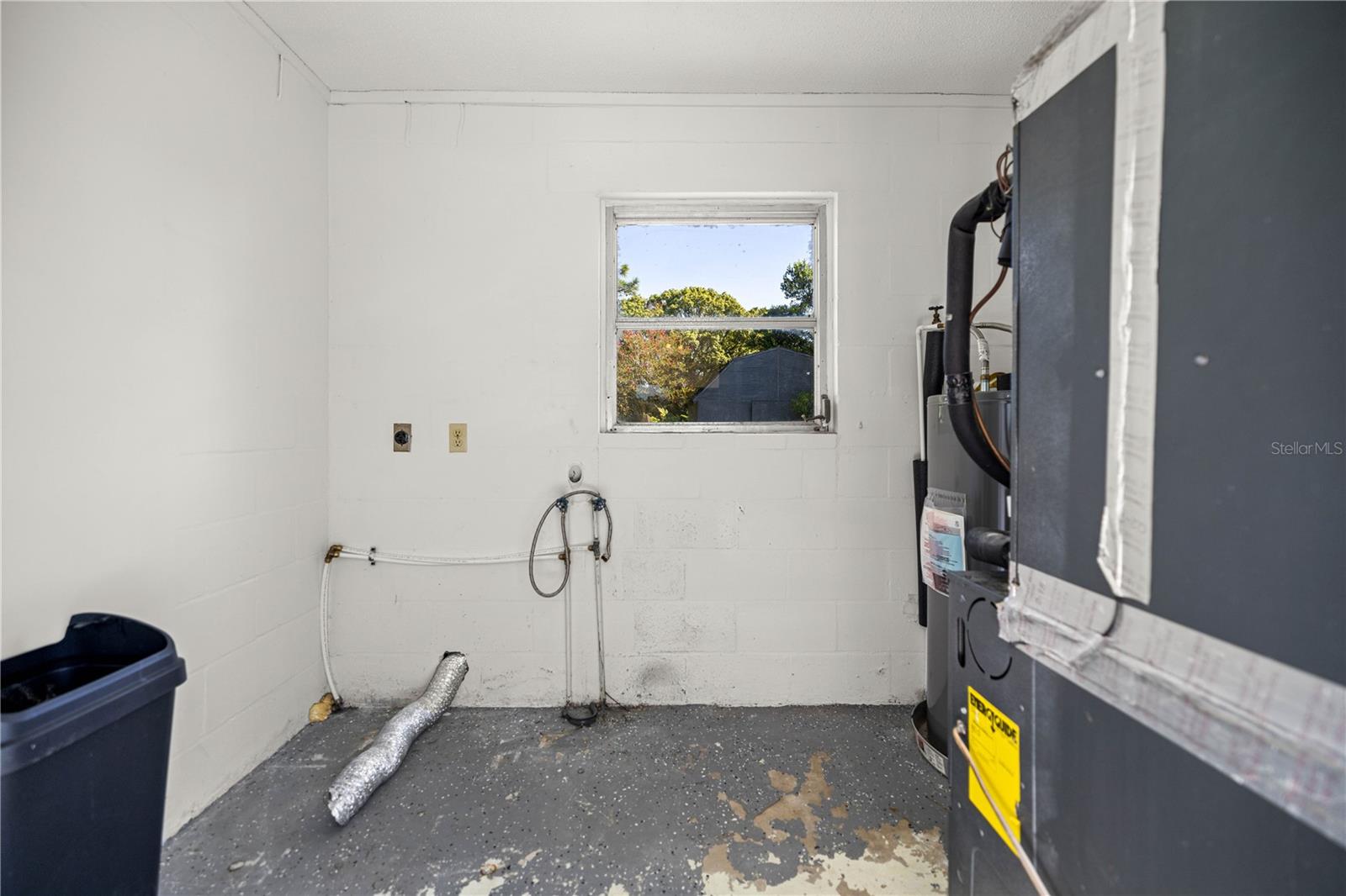 Image 24 of 30 For 466 Spring Drive