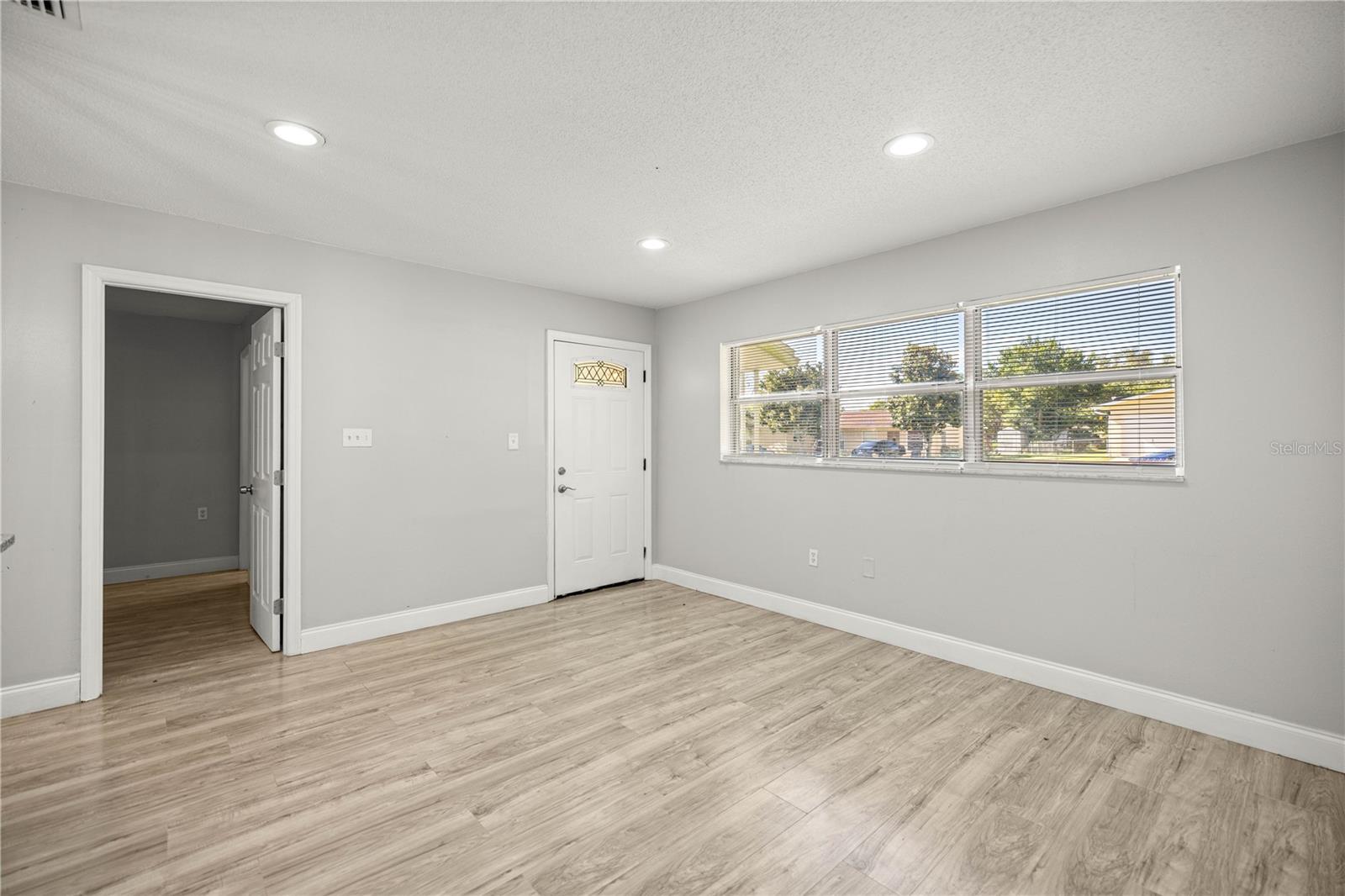 Image 7 of 30 For 466 Spring Drive