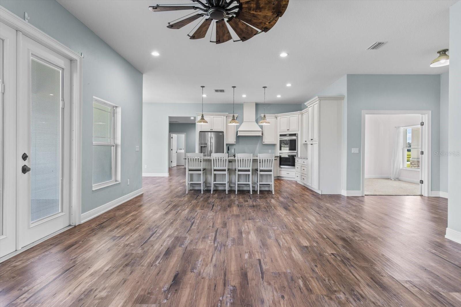 Image 10 of 36 For 8711 Emerald Oaks Drive