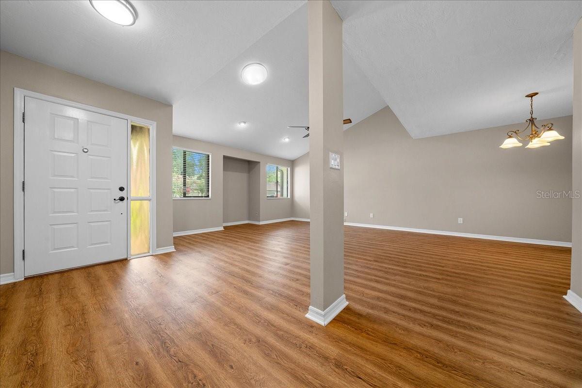Image 10 of 49 For 3704 17th Street