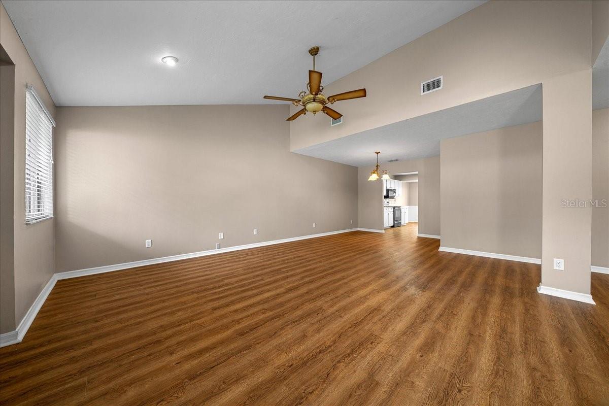 Image 12 of 49 For 3704 17th Street
