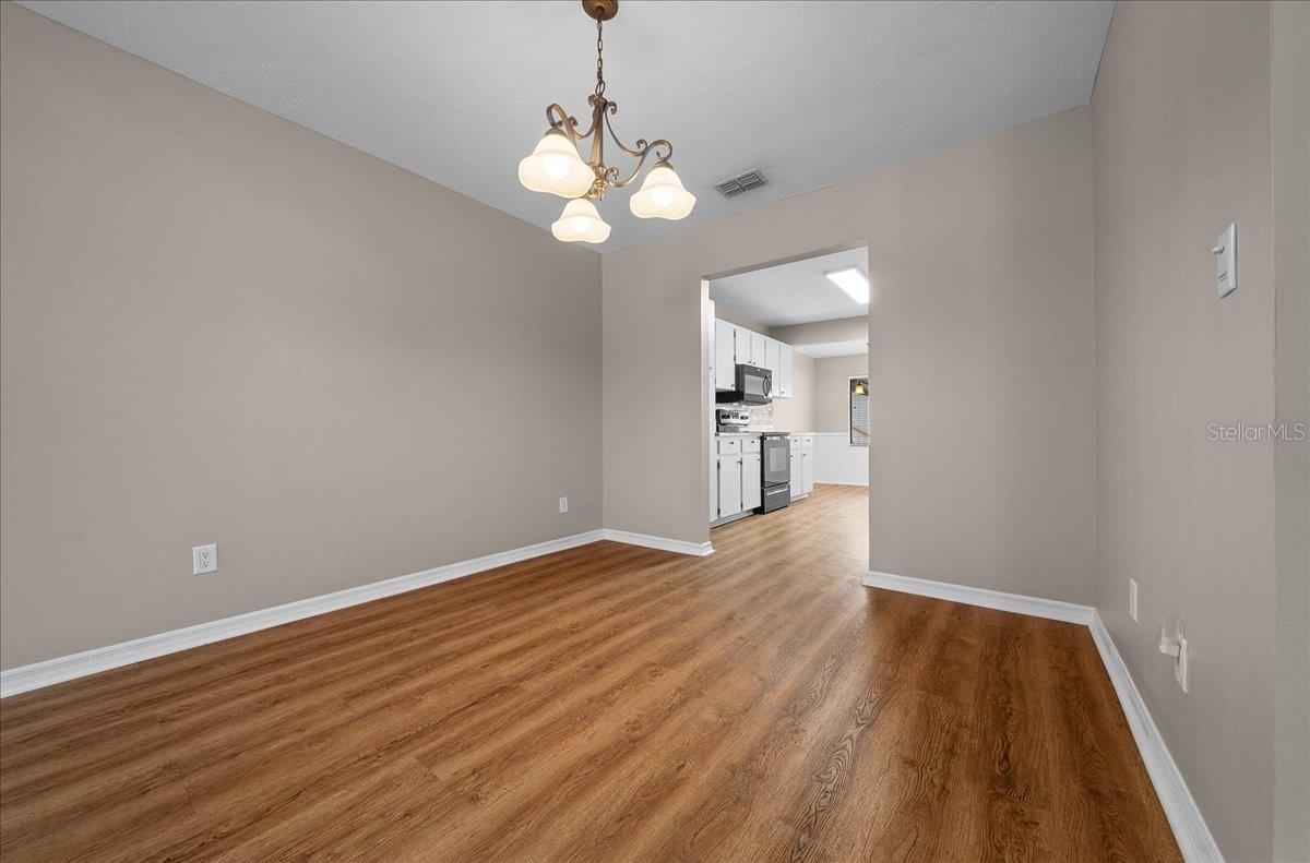 Image 13 of 49 For 3704 17th Street