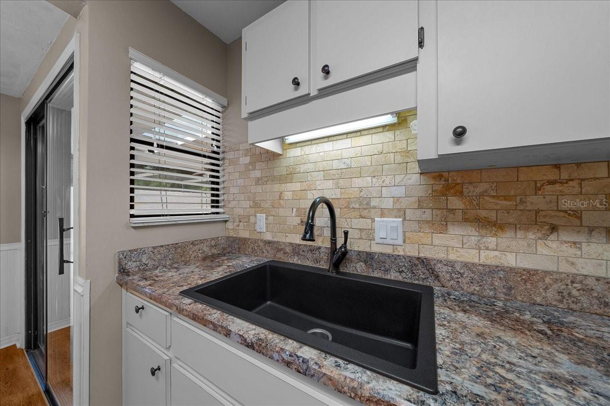 Image 19 of 49 For 3704 17th Street