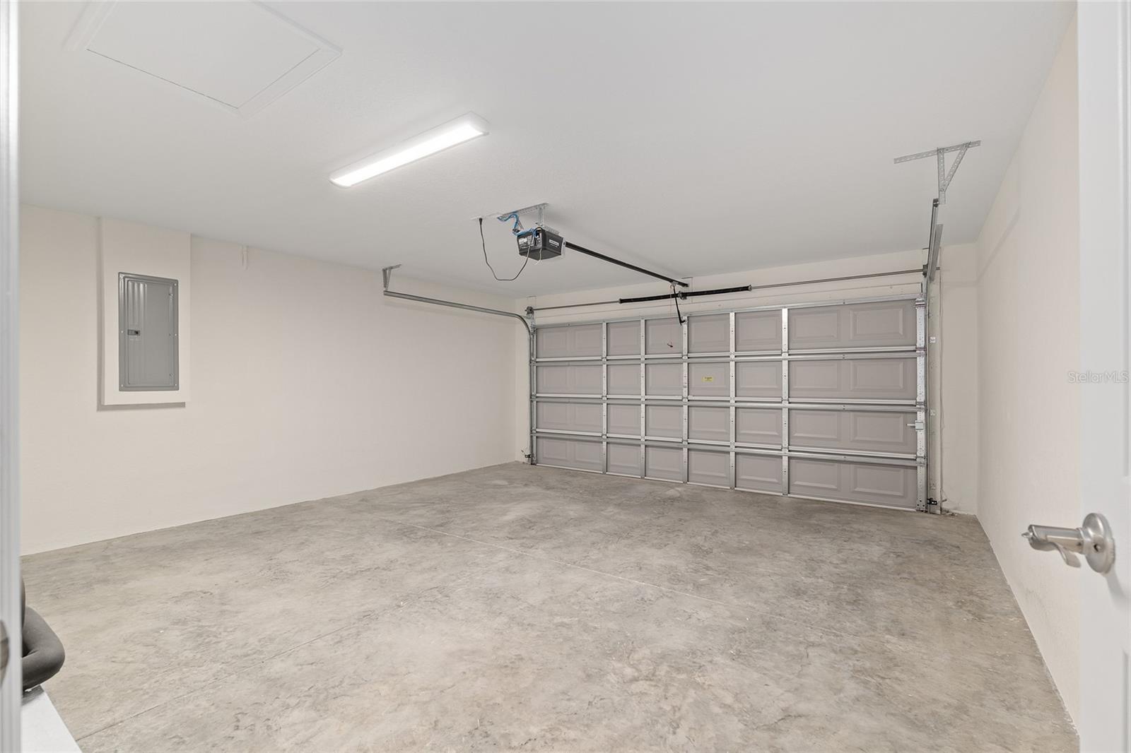 Listing photo id 18 for 7153 Everest Terrace