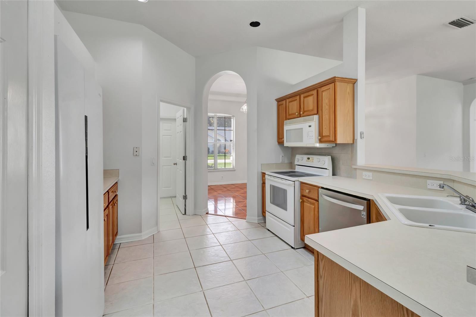 Image 11 of 35 For 472 Quail Hill Drive