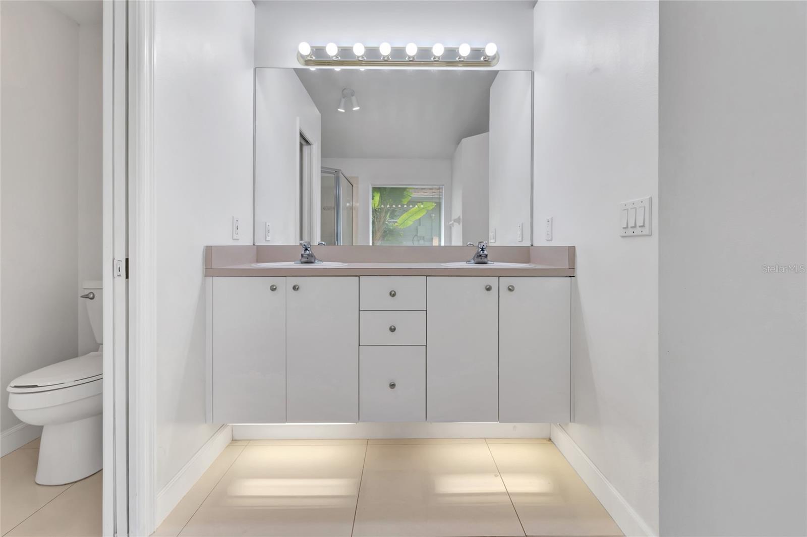 Image 15 of 35 For 472 Quail Hill Drive