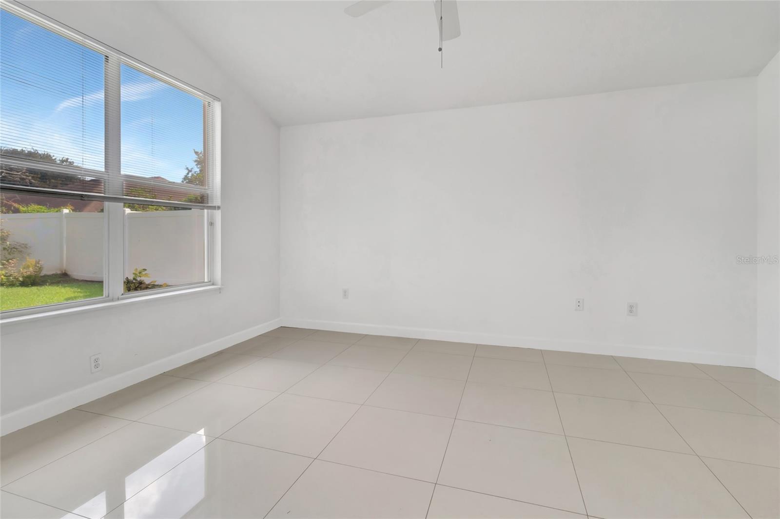 Image 24 of 35 For 472 Quail Hill Drive