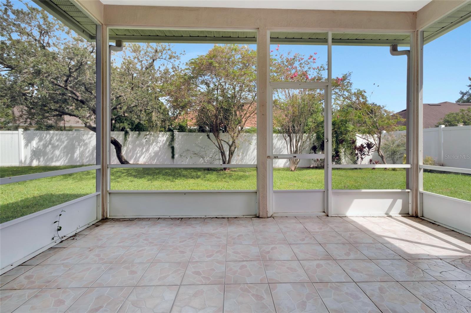 Image 25 of 35 For 472 Quail Hill Drive