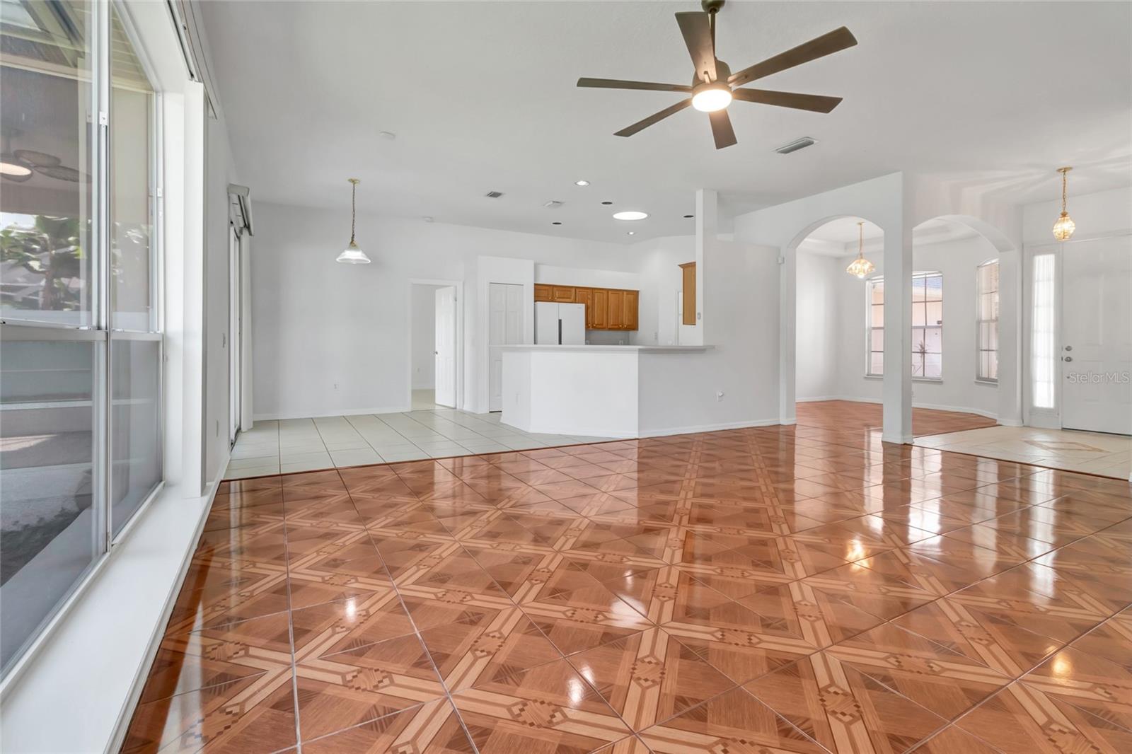 Image 8 of 35 For 472 Quail Hill Drive