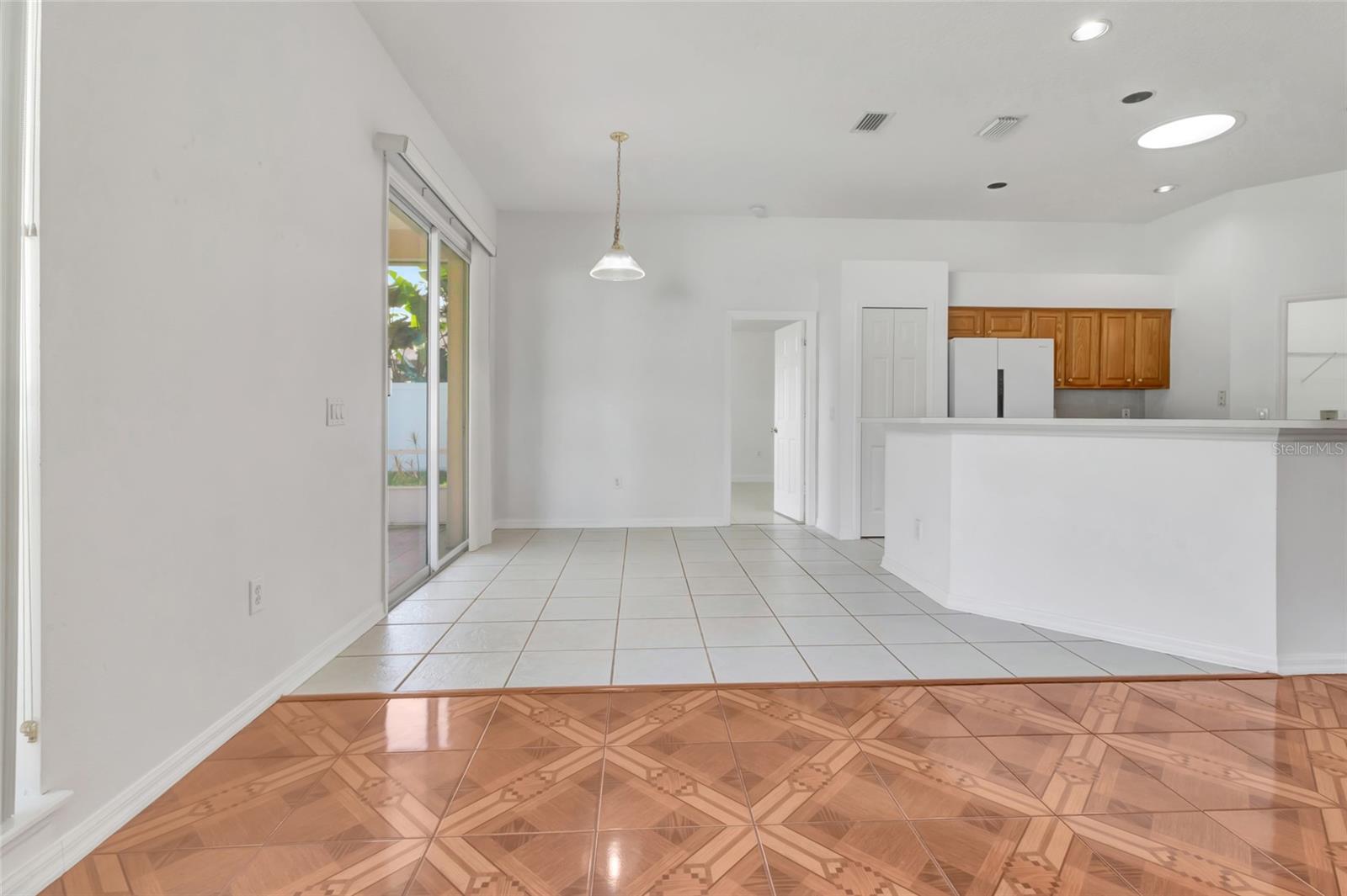 Image 9 of 35 For 472 Quail Hill Drive