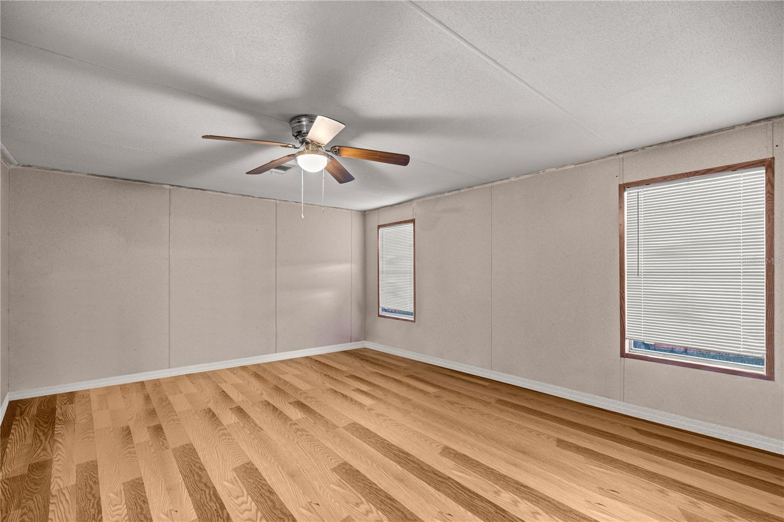 Image 13 of 24 For 17545 39th Court