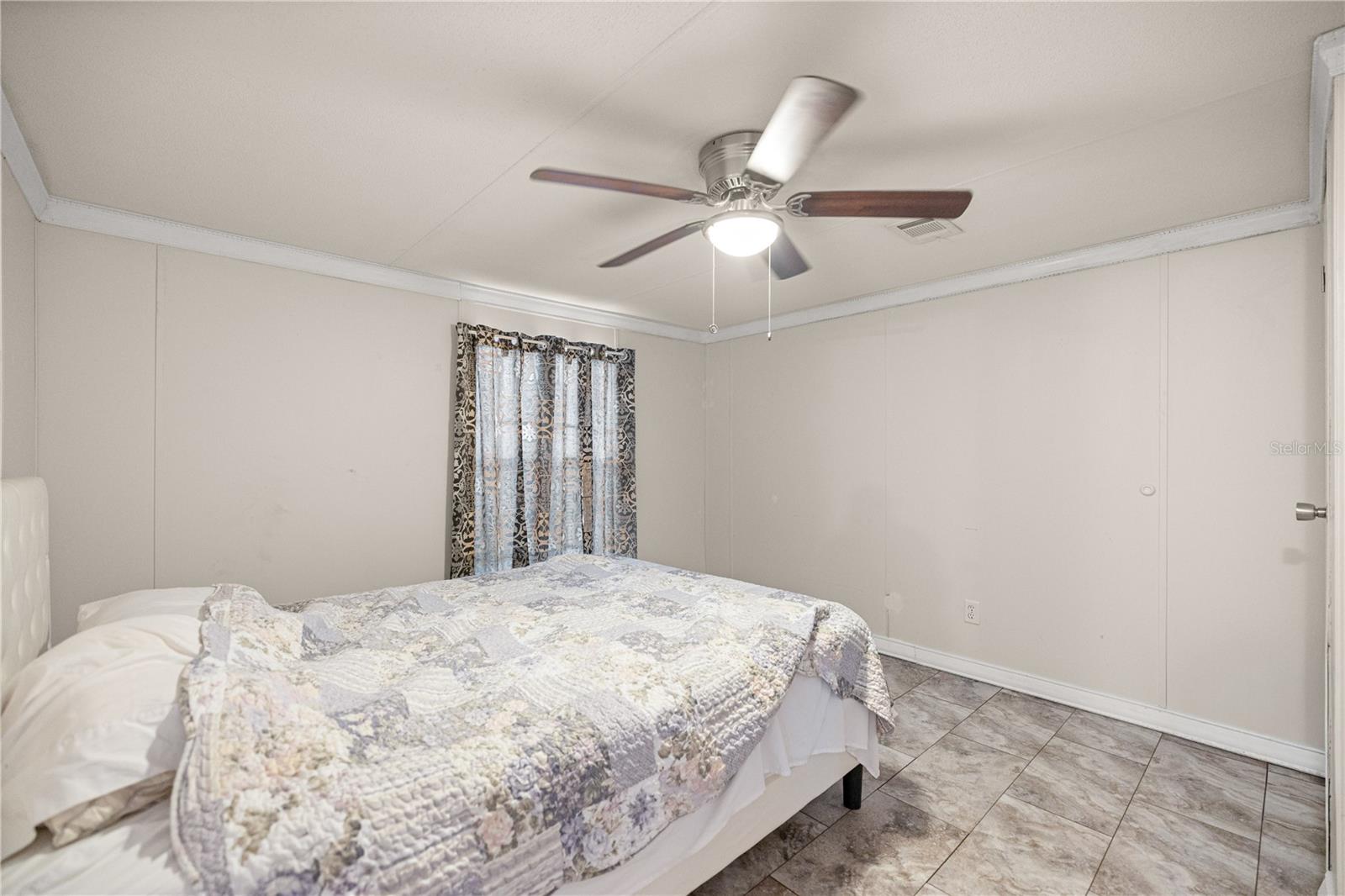 Image 21 of 24 For 17545 39th Court