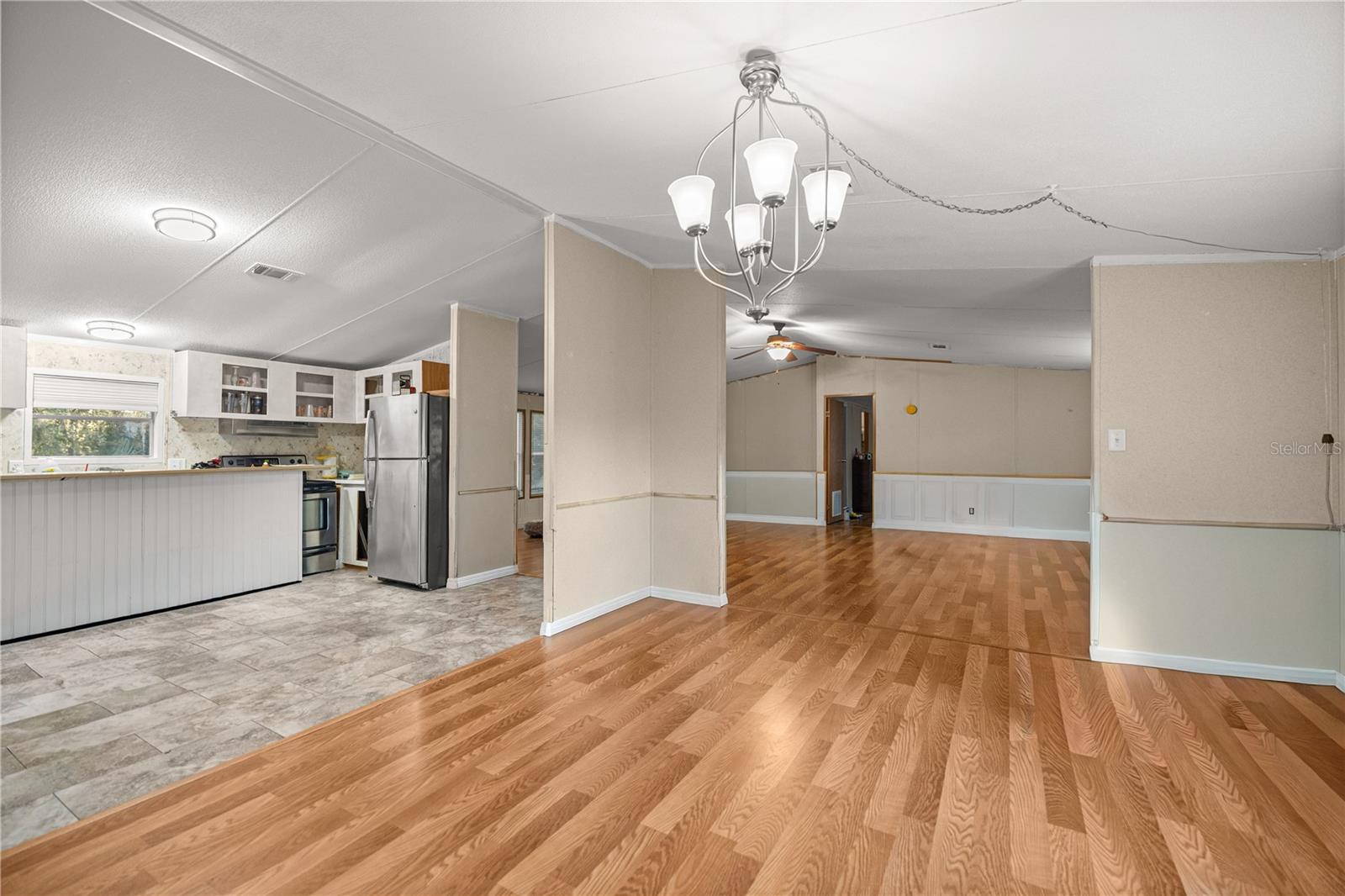 Image 9 of 24 For 17545 39th Court