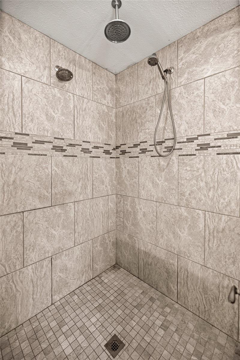 Image 36 of 79 For 6685 18th Terrace Road