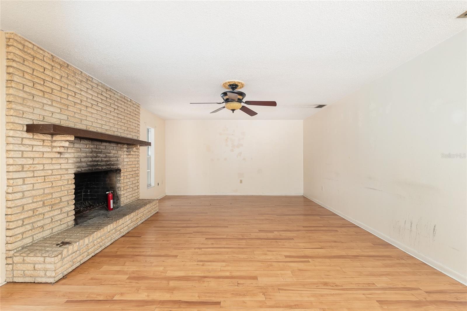 Image 16 of 52 For 3712 36th Avenue