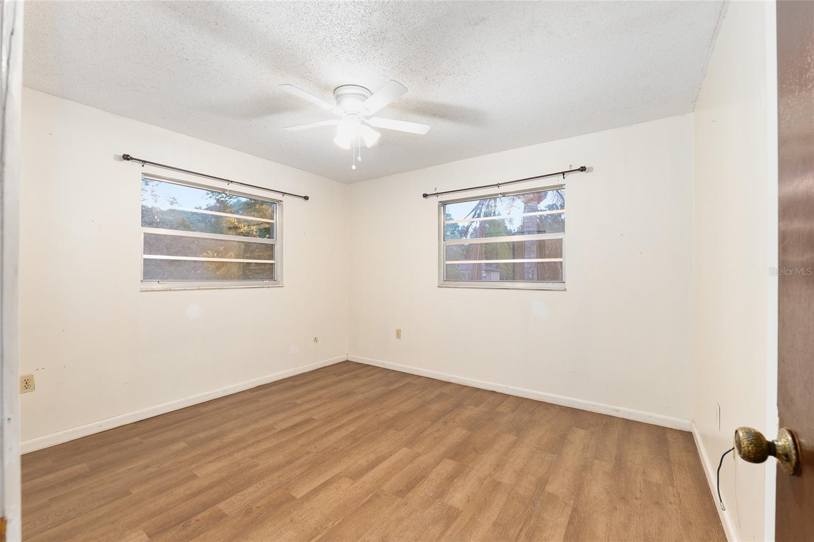 Image 33 of 52 For 3712 36th Avenue