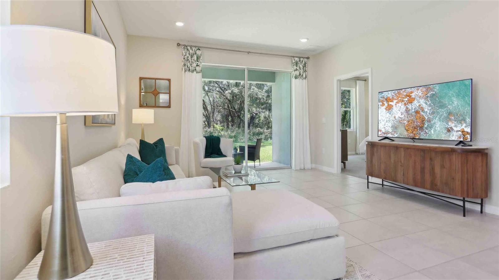 Image 8 of 25 For 8586 Pinecrest Trail