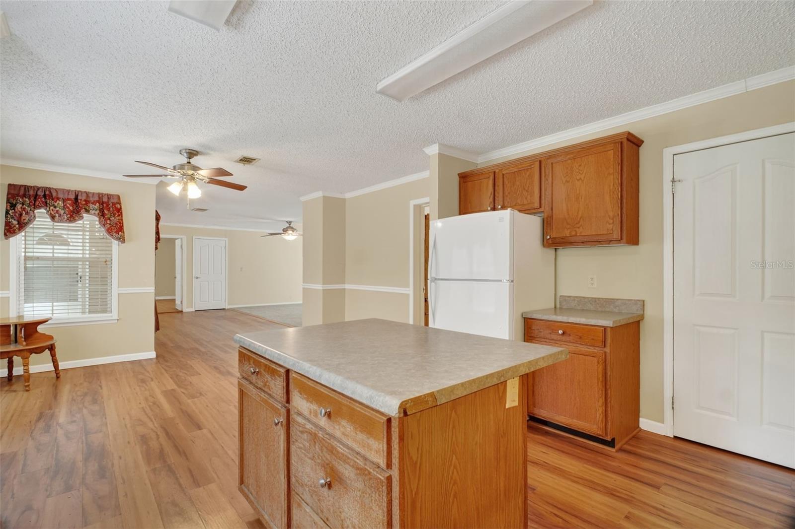 Image 21 of 37 For 8515 40th Avenue