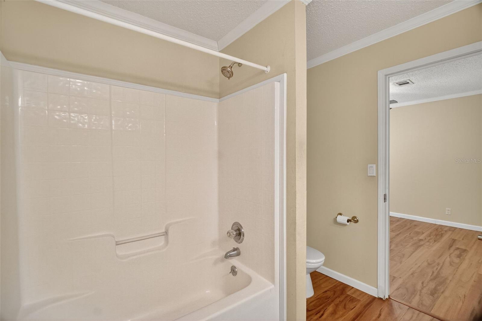 Image 32 of 37 For 8515 40th Avenue