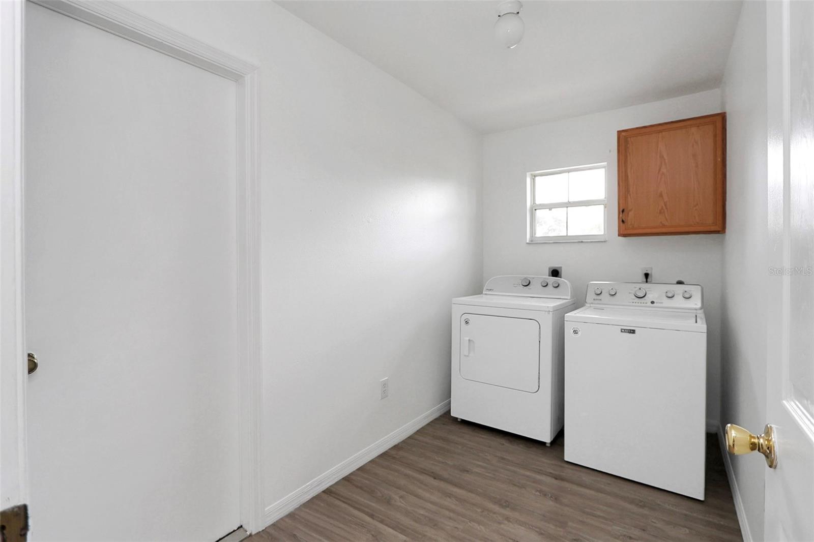 Image 15 of 52 For 10648 38th Avenue