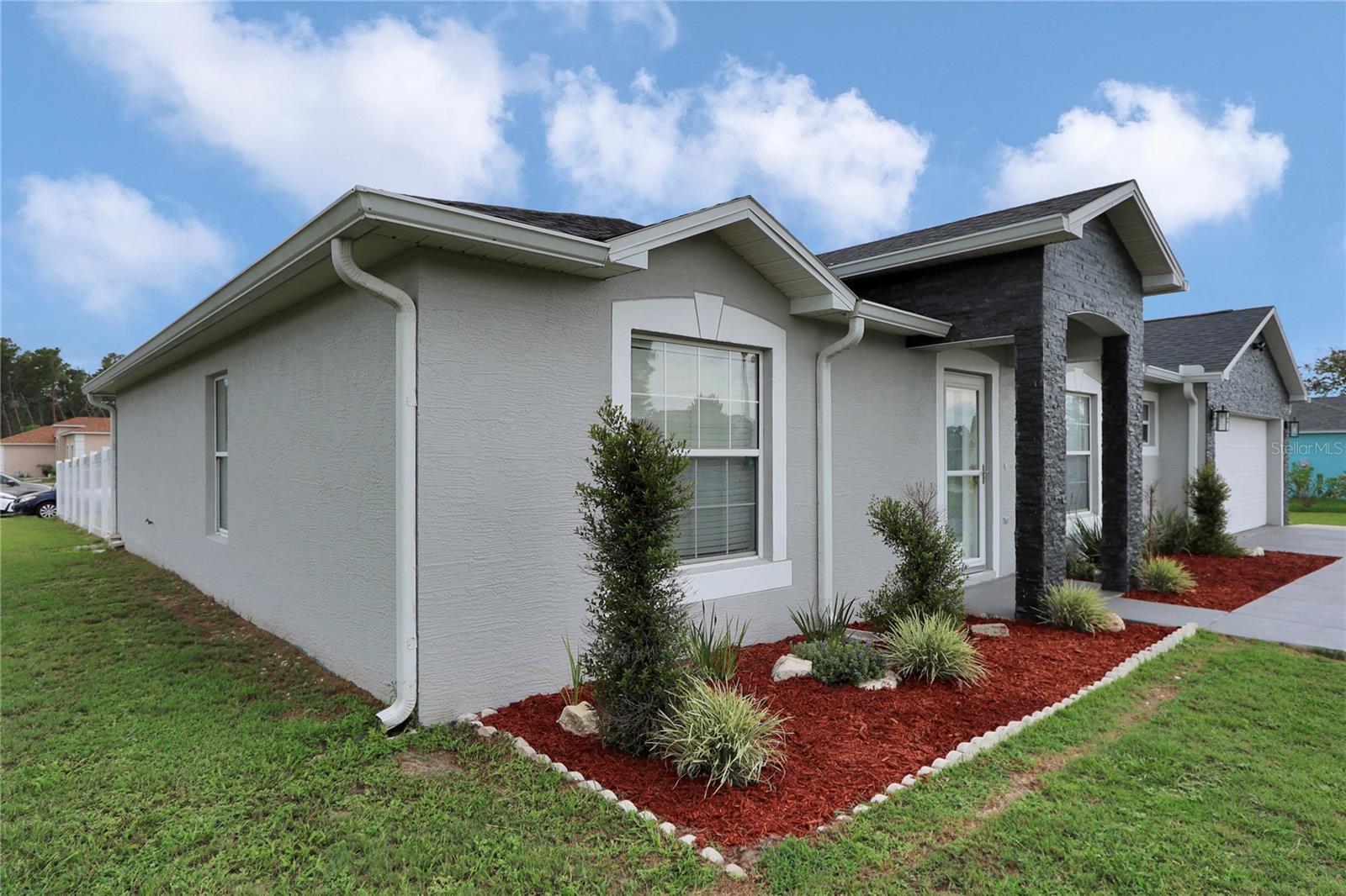 Image 3 of 52 For 10648 38th Avenue