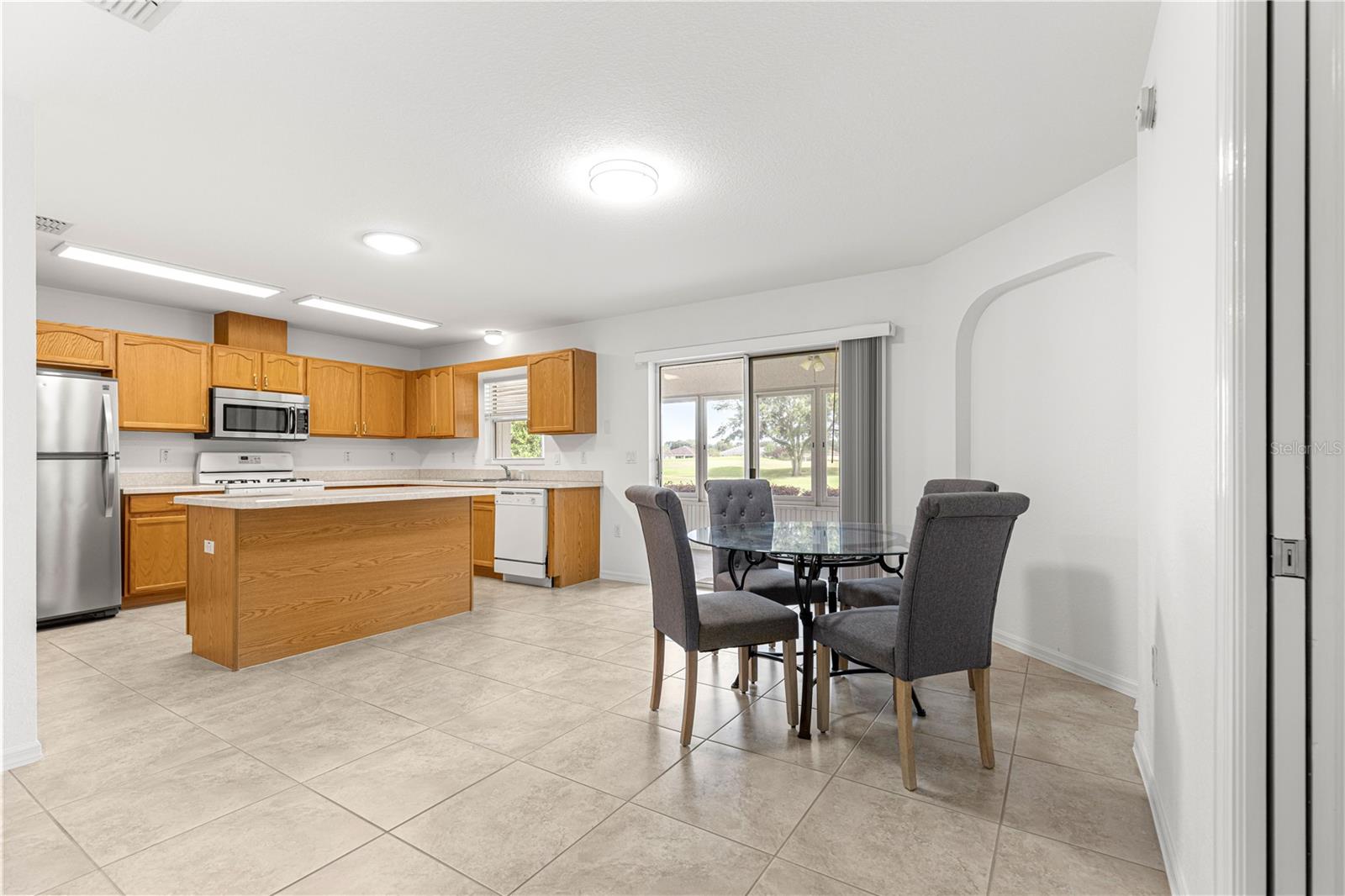 Image 16 of 54 For 9451 96th Street