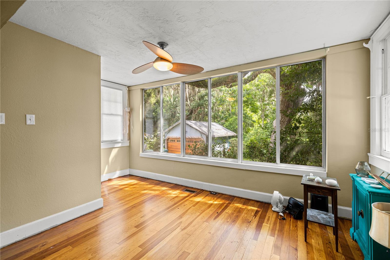 Image 15 of 24 For 922 10th Street