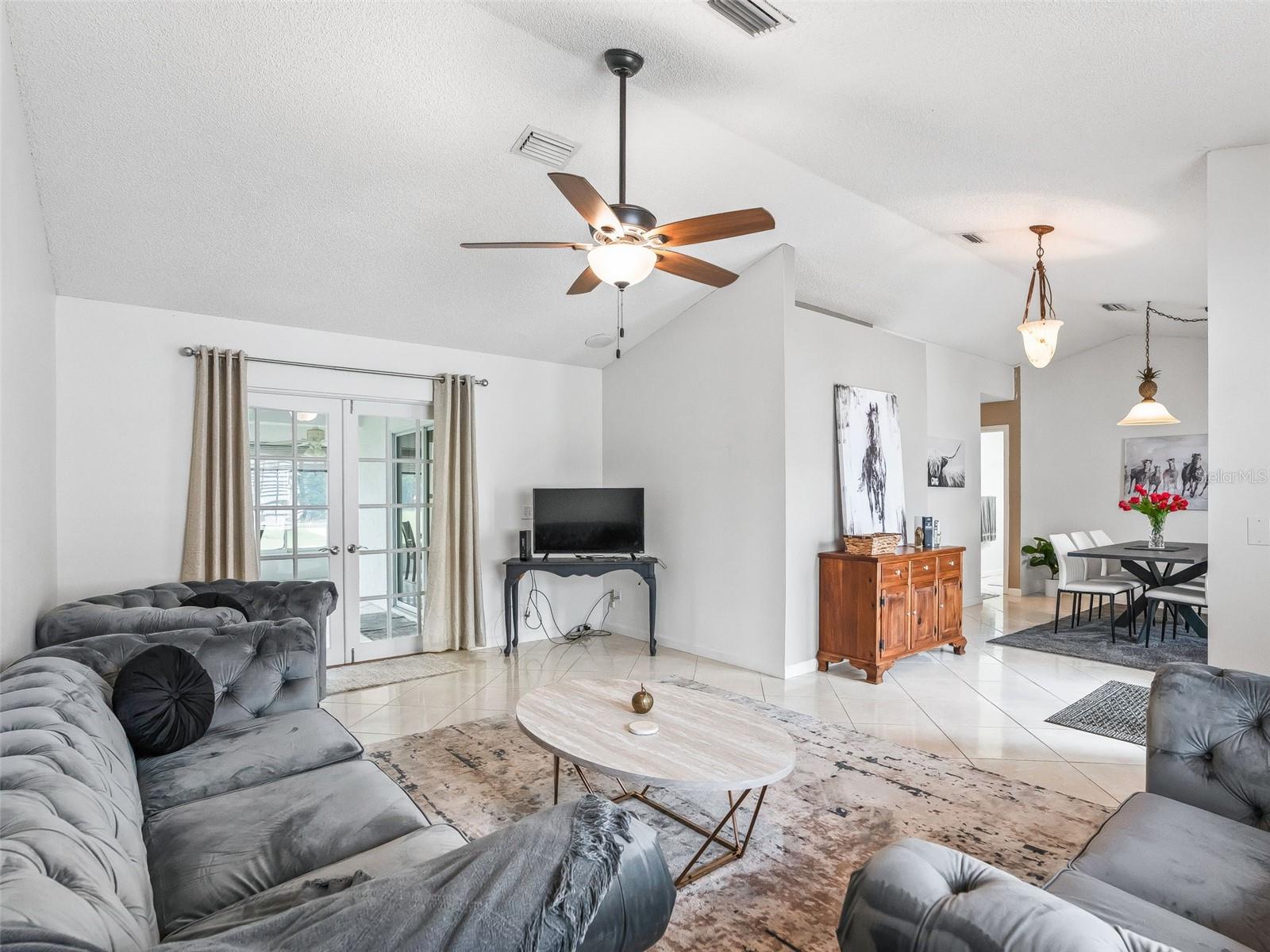 Image 11 of 51 For 5232 18th Street