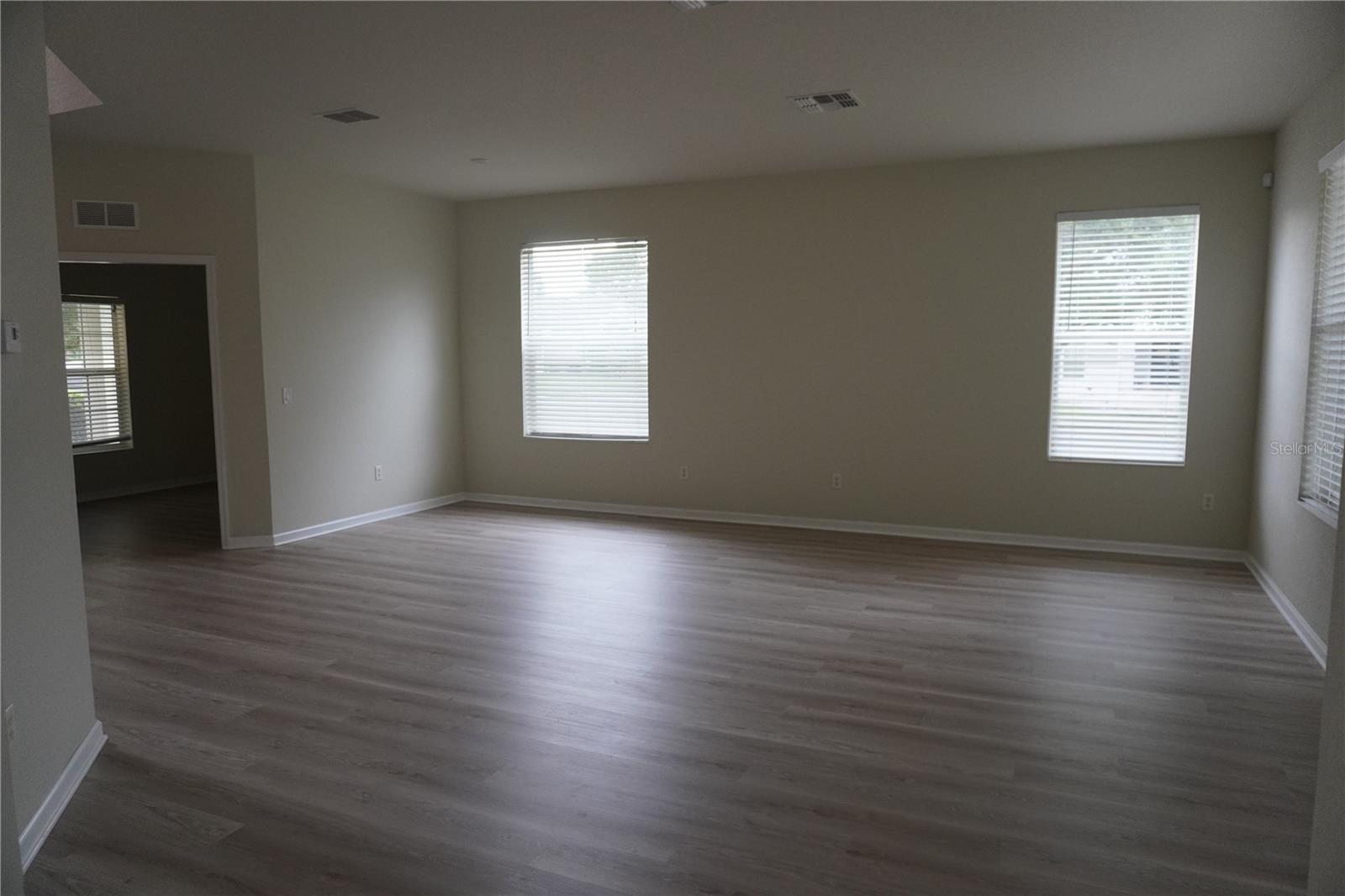 Image 3 of 30 For 4761 41st Street