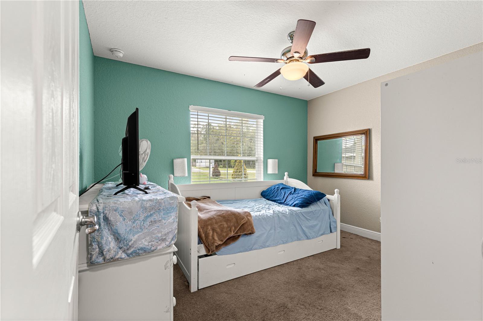 Image 17 of 31 For 8753 159th Place